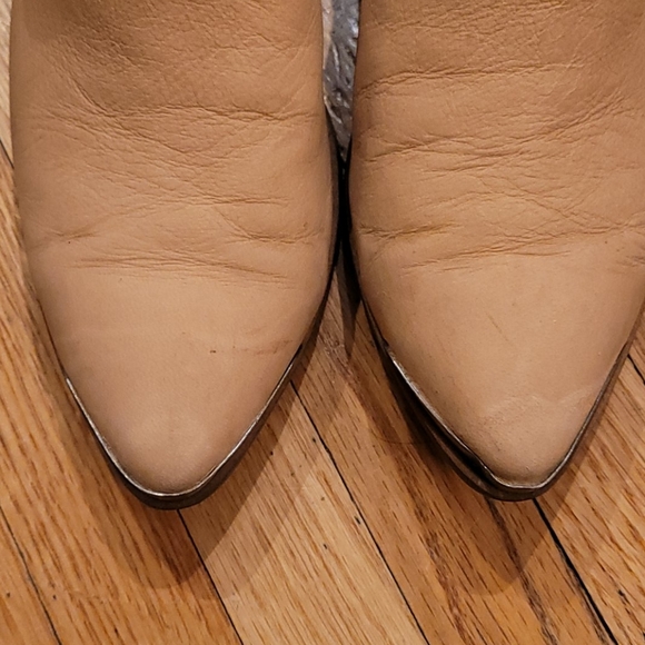 Lucky Brand Koben Ankle Bootie - Picture 2 of 12